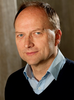 Michael Kjær1